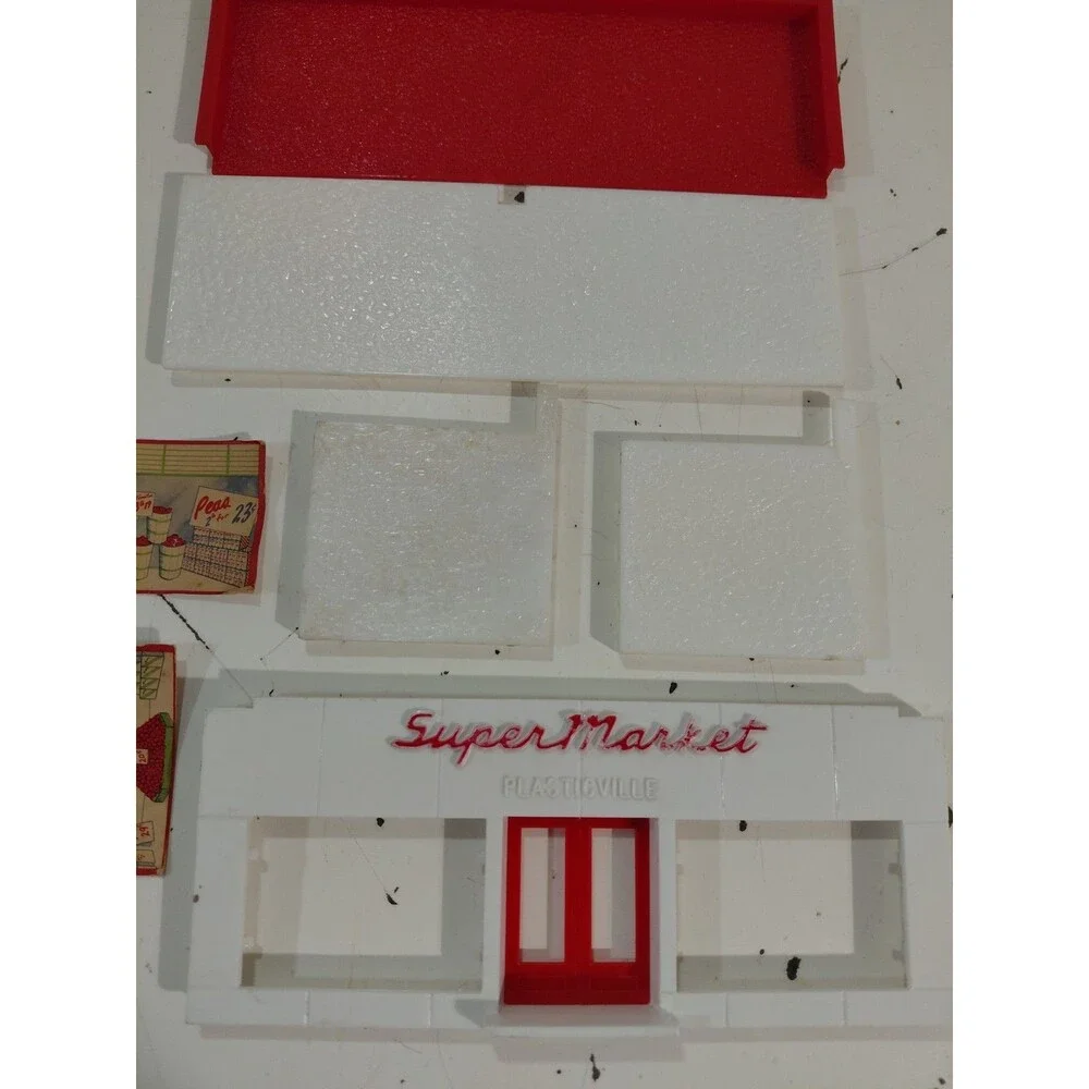 Plasticville O/S Gauge Model Railroad Scenery Super Market Store Building Kit